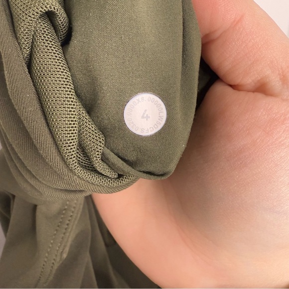 LULULEMON Dark Olive Keep Moving 7/8 Pant - Picture 7 of 7